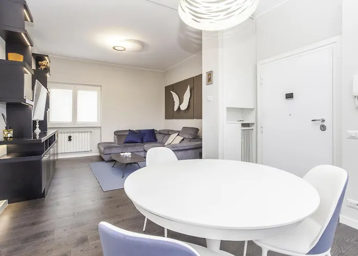 Elegant Metro A - By Openroma Apartment *