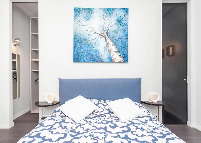 Apartment Elegant Metro A - By Openroma