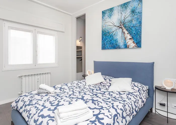Elegant Metro A - By Openroma Apartment Rom